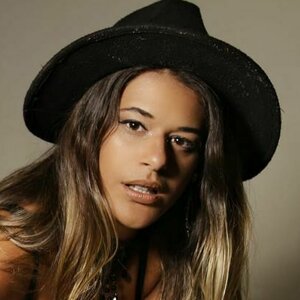 Caiala Tavares