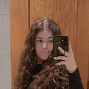 Miiiriam17._