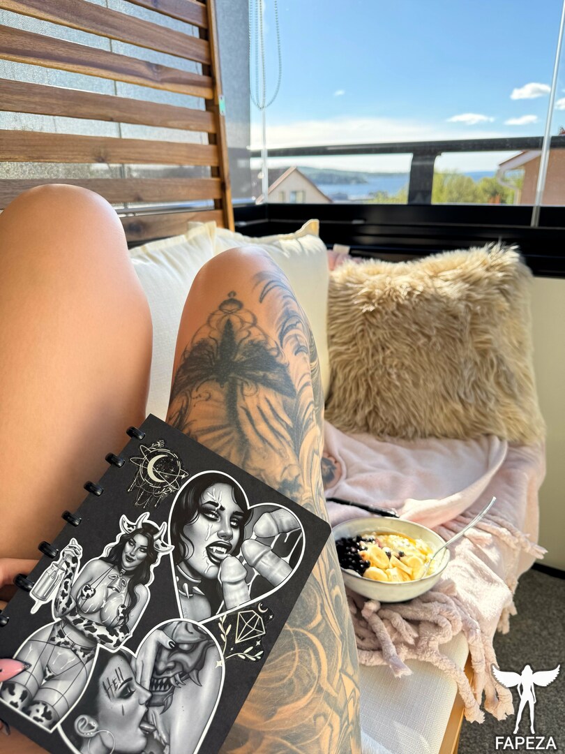 Starfucked